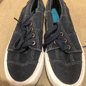 Blowfish Denim flat sneakers 7.5